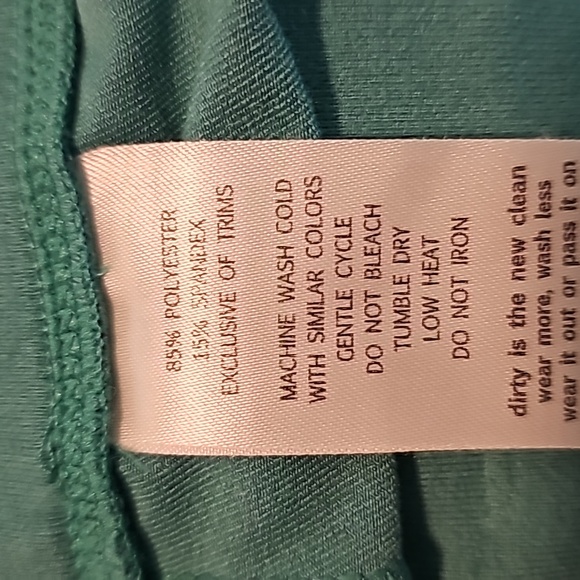 Toad & Co. Aline Pullon Skirt. One zippered side pocket. Stretch. Size Large. - Picture 4 of 8